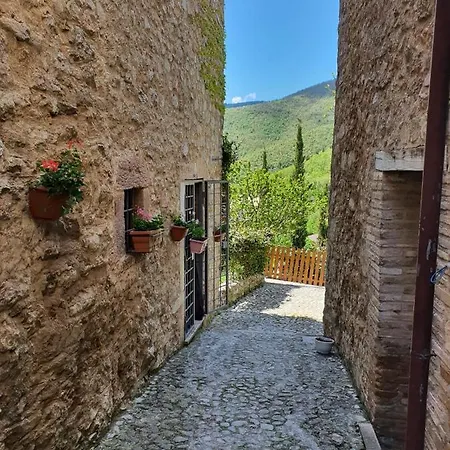 Farm stay Il Borgo Di Cornillo