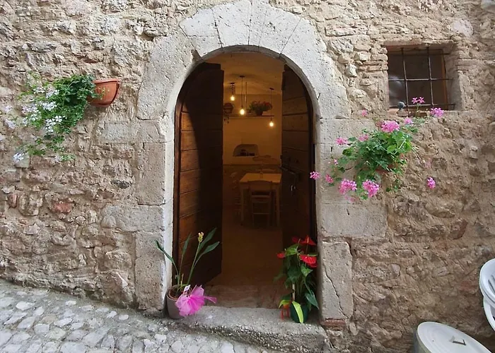 Il Borgo Di Cornillo مزرعة للإقامة Meggiano